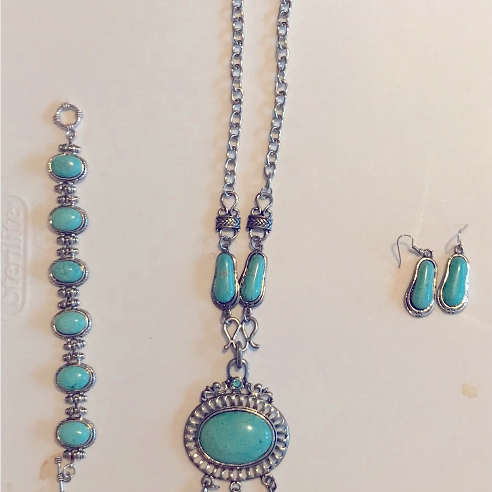 Turquoise and silver-plated earrings, bracelet and necklace set